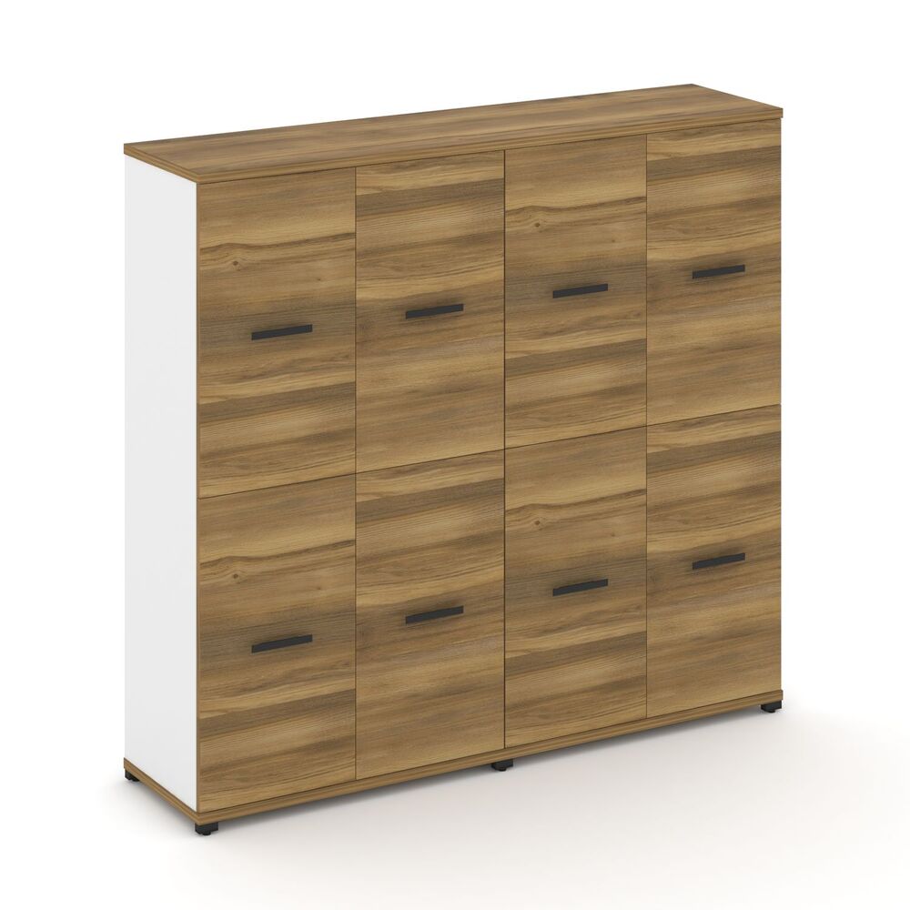 Шкаф две широкие секции, 4 ниши