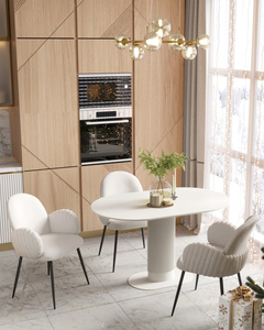 Стол обеденный